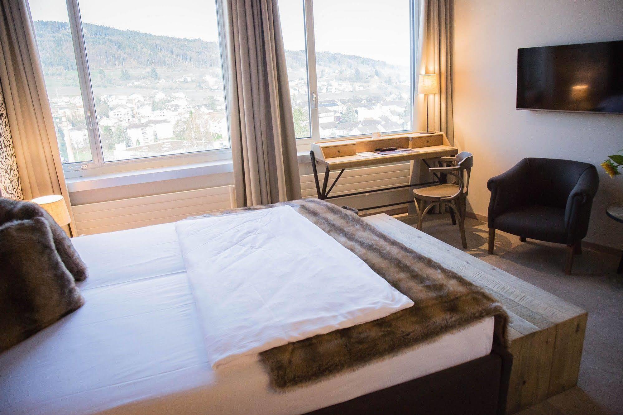 Glashaus Hotel Menziken Eksteriør billede